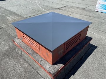 HET Soldecol PUR SG - barva na oplechování střech, parapety, klempířské prvky, okapy
