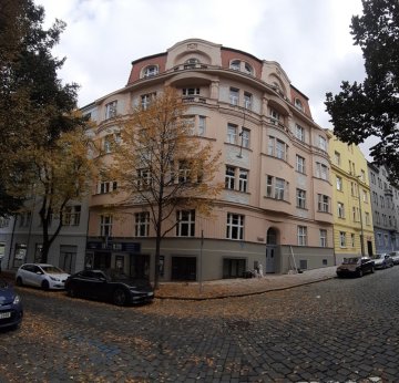 Rekonstrukce budovy Bachmačské náměstí 1, Dejvice - Praha 6